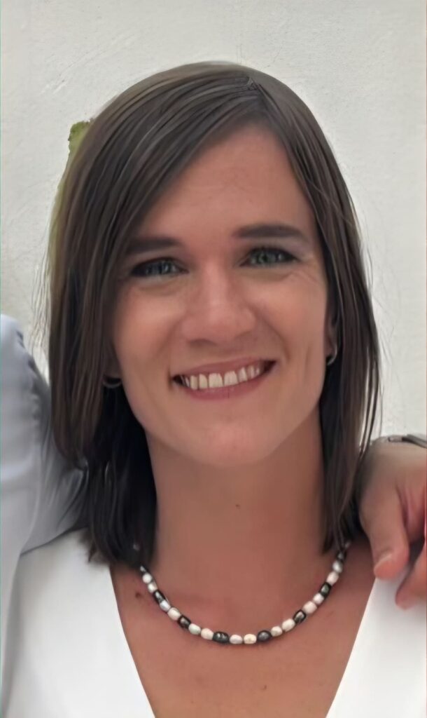 Dna.-Beatriz-Raventos-Sapina